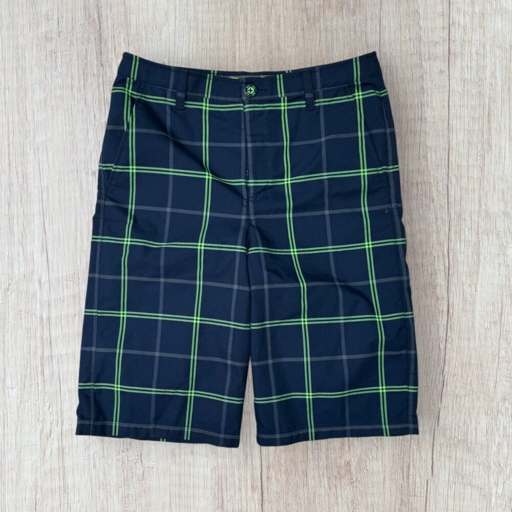 Under Armour Youth Boys XL Loose Fit HeatGear Golf Shorts Navy Green Plaid